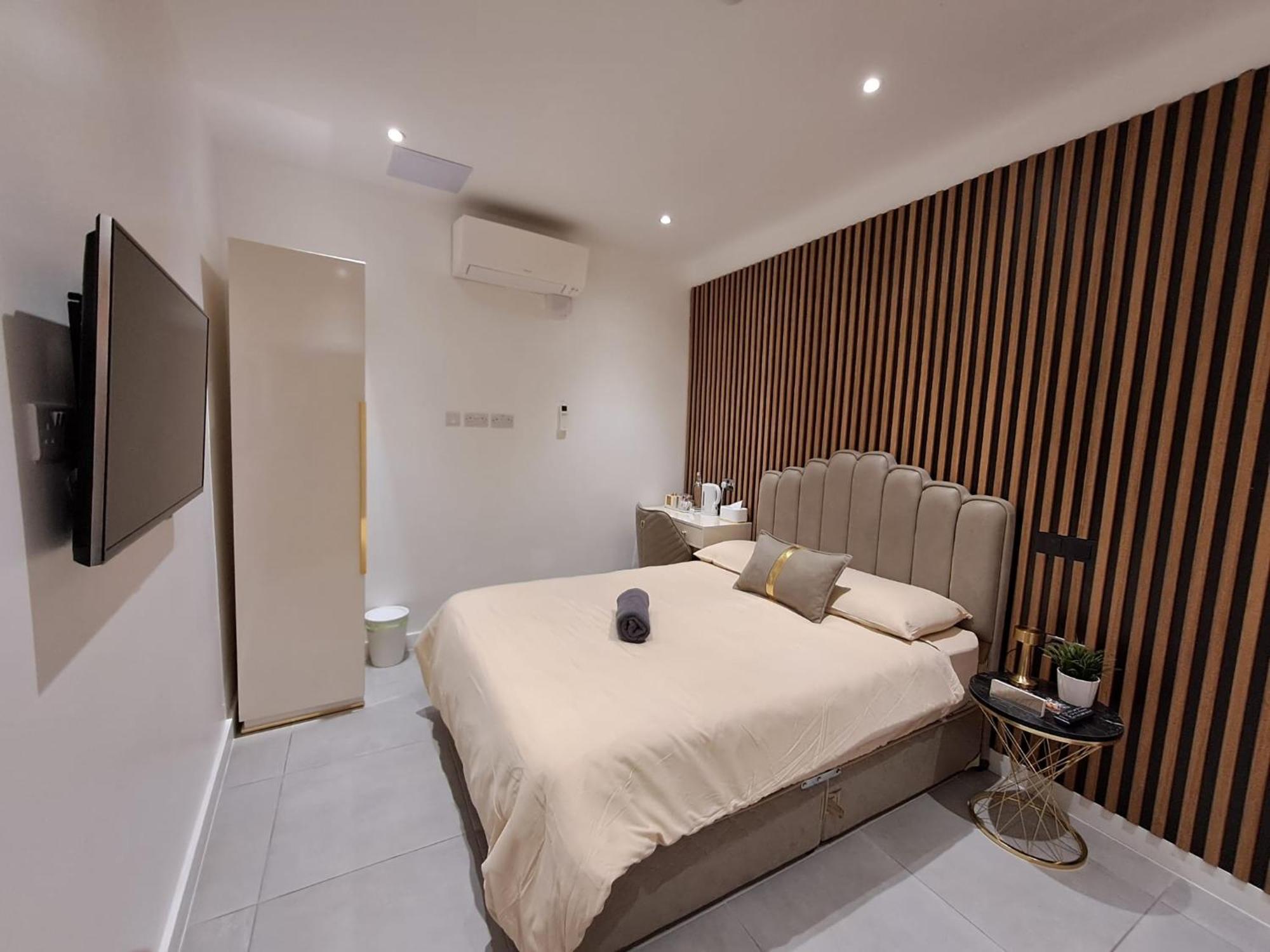 Studio 64 London Luaran gambar