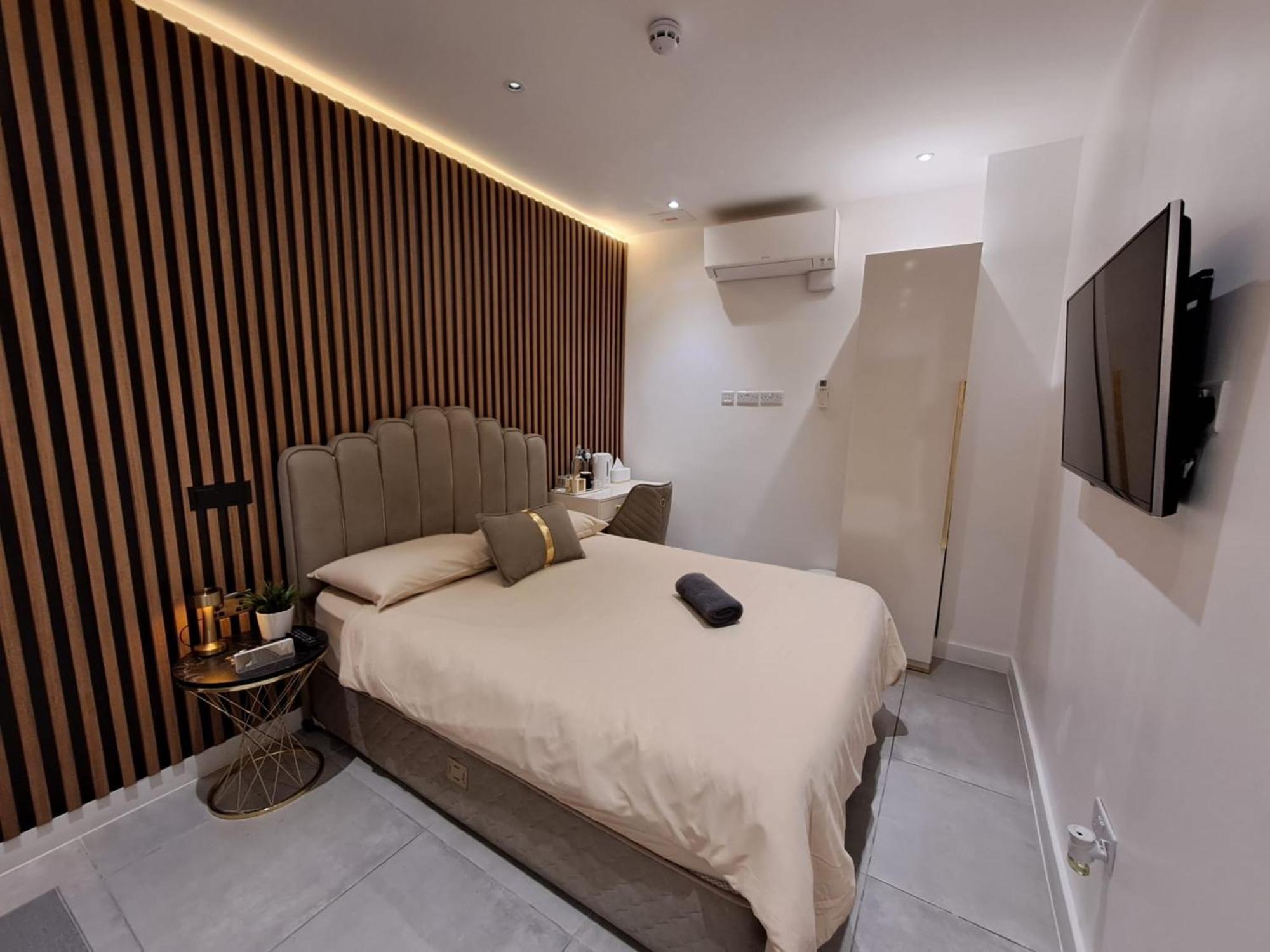 Studio 64 London Luaran gambar